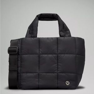 Lululemon quilted puffer bag